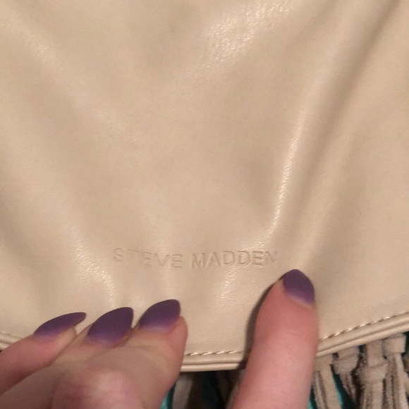 Steve Madden fringe purse - Picture 3 of 5